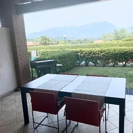 With Swimming Pool In Manerba Del Garda Appartamento Montinelle